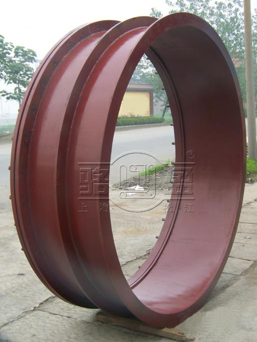 大型<a href=http://www.www.zhengshilong.com target=_blank class=infotextkey>防水套管</a>